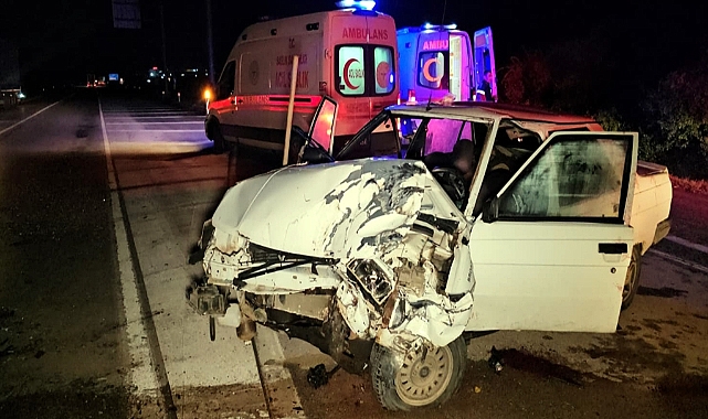 Otomobil beton mikseriyle çarpıştı; 2 yaralı