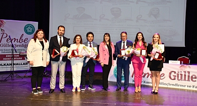 Pembe Güller Şenliğinde Farkındalık ve Dayanışma Bir Aradaydı