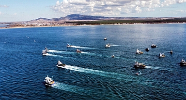 Saros’da 60 tekne ve bot Sumud Filosu ve Gazze’ye destek için tur attı