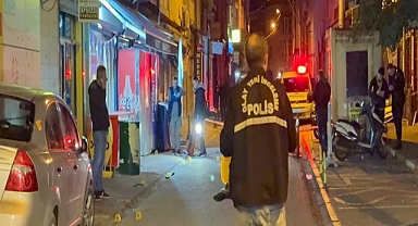Sokakta karşılaştığı husumetlisini tabanca ile öldürdü