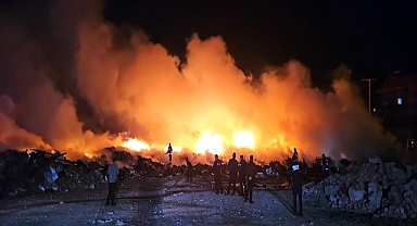 Tekirdağ'da hurdalıkta yangın