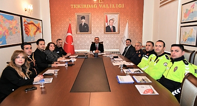 “Trafik Güvenliği Strateji Belgesi ve Karayolları Trafik Güvenliği Eylem Planı” Konulu Toplantı Düzenlendi 