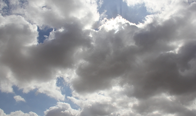 Trakya’da Sonbahar Sakinliği: 30 Ekim Perşembe Günü Parçalı Bulutlu Bir Hava Hakim Olacak