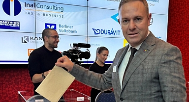 Türk-Alman Ticaret Köprüsünde Kırklareli İmzası: Başkan Ilık Berlin'de Oyunu Kullandı