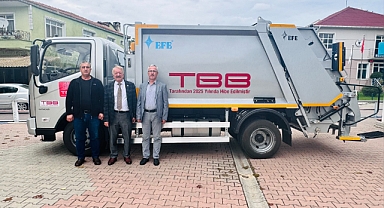 Üsküp Belediyesi'ne Türkiye Belediyeler Birliği'nden Yeni Çöp Kamyonu Desteği