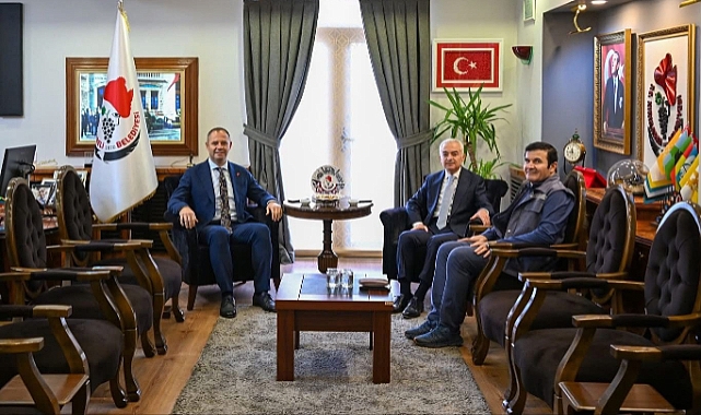 Başkan Bulut, Valilik Heyetini Belediyede Ağırladı