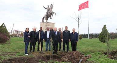 Büyükkarıştıran’da Geleceğe Nefes: Milli Ağaçlandırma Günü’nde Yeşil Bir Adım