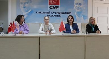 CHP'nin Çarşamba Halk Toplantısına Kadınlar Damga Vurdu