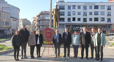 CHP Pınarhisar’dan Öğretmenler Günü Kutlaması