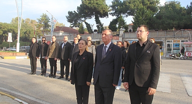 CHP Pınarhisar İlçe Örgütü’nden 10 Kasım’da Anlamlı Tören ve Dikkat Çeken Açıklama