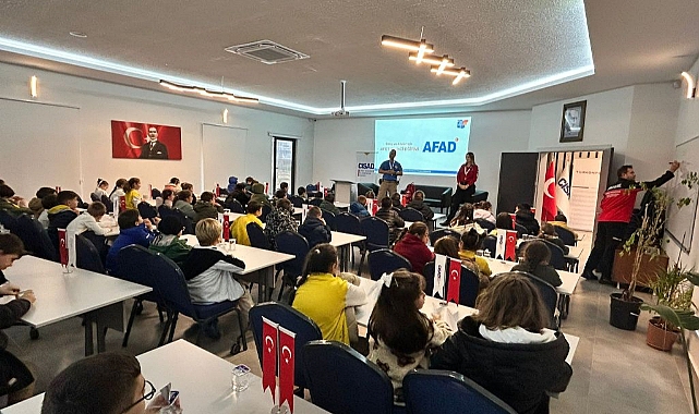 Çorlu Belediyesi`nden Öğrencilere Afet Eğitimi