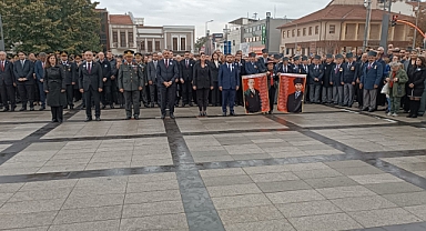 Edirne'de 10 Kasım'da Atatürk'e Saygı Töreni Düzenlendi 