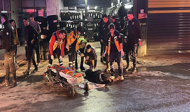 Edirne’de ‘dur’ ihtarına uymayan motosikletli, polis aracına çarptı: 2 yaralı