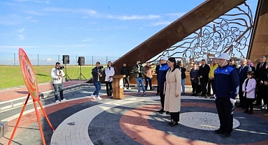 Edirne'nin Kurtuluşunun 103. Yılı Kurtuluşun 100. Yıl Anıtı'nda Çelenk Töreni