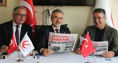 Eski Bakan Suat Kılıç: “Basın Emekçileri Toplumun Hafızasıdır”