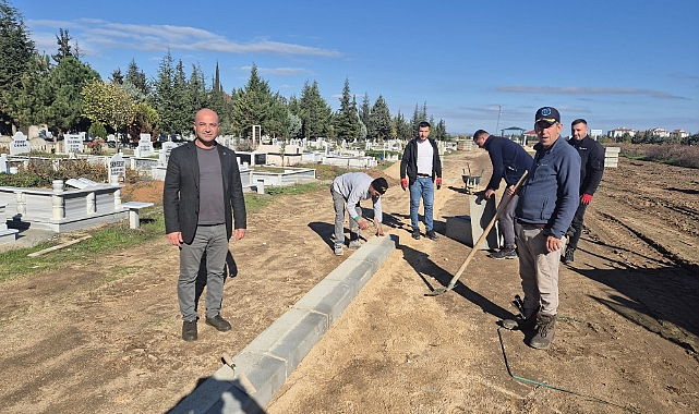 Kavaklı Belediyesi Mezarlık Alanında Su ve Çevre Düzenleme Çalışmalarını Sürdürüyor