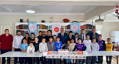 Kaymakam Enver Özderin Gençlik Kampının Son Gününde Gençlerle Buluştu