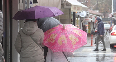 .Kırklareli’de Gece Başlayan Sağanak Yağış Etkisini Sürdürüyor
