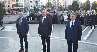 Kırklareli'nde 24 Kasım Öğretmenler Günü Törenlerle Kutlandı