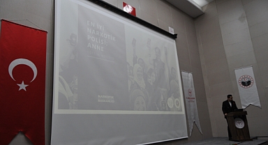 Kırklareli'nde Bağımlılıklarla Mücadele Semineri Yoğun İlgi Gördü