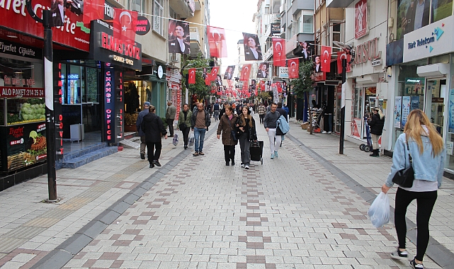 Kırklarelililer Hafta Sonunu Alışveriş Yaparak Geçirdi