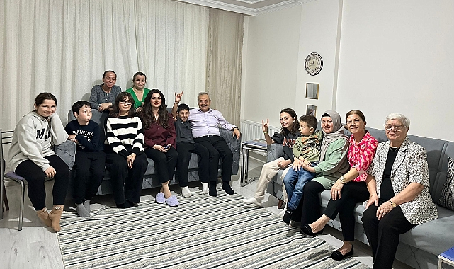 MHP’nin “Hayırlı Günler Komşum” Programı Karacaibrahim Mahallesi’nde Devam Ediyor