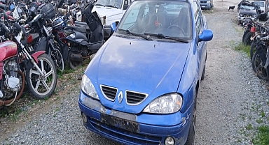 Plakasız otomobille drift atıp polisten kaçan alkollü sürücüye 71 bin lira ceza