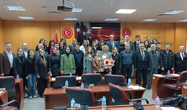 Trakya Üniversitesi Öğrencilerinden Edirne İl Genel Meclisi'ne Ziyaret