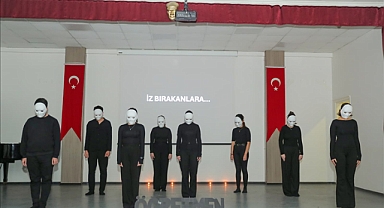 ÜNİVERSİTEMİZDE 24 KASIM ÖĞRETMENLER GÜNÜ ANLAMLI ETKİNLİKLERLE KUTLANDI