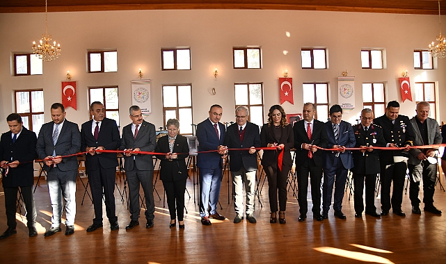 Vali Soytürk Tekirdağ’ın Eski Fotoğrafları Sergisi’nin Açılışını Yaptı