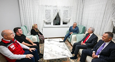 Vali Uğur Turan, Kıbrıs Gazisi Salih Bektaş'ı Ziyaret Etti