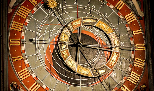 9 Aralık 2025 Salı Burç Yorumları: Yeni Haftanın Enerjisi Burçları Nasıl Etkileyecek?