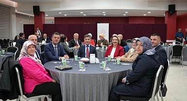 Başkan Sarıkurt Muhtarlarla Bir Araya Geldi