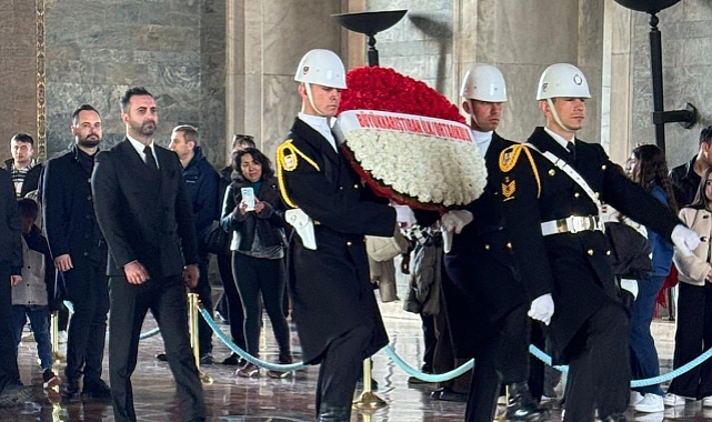 Büyükkarıştıran'dan Anıtkabir'e Anlamlı Ziyaret