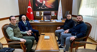 Büyükmandıra’dan İl Millî Eğitim Müdürü Altınöz’e “Hayırlı Olsun” Ziyareti