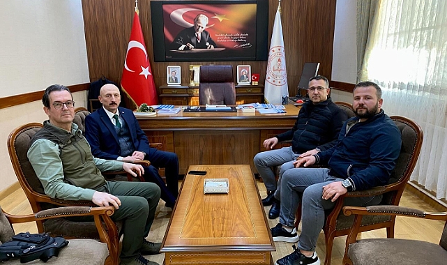 Büyükmandıra’dan İl Millî Eğitim Müdürü Altınöz’e “Hayırlı Olsun” Ziyareti