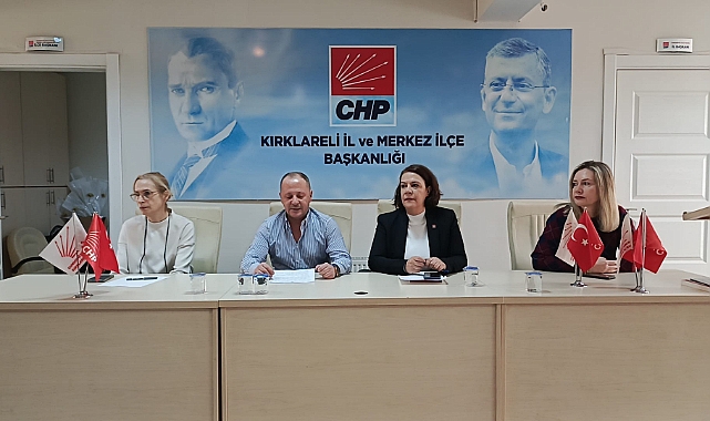 CHP'de Geleneksel Çarşamba Halk Toplantısı Yapıldı