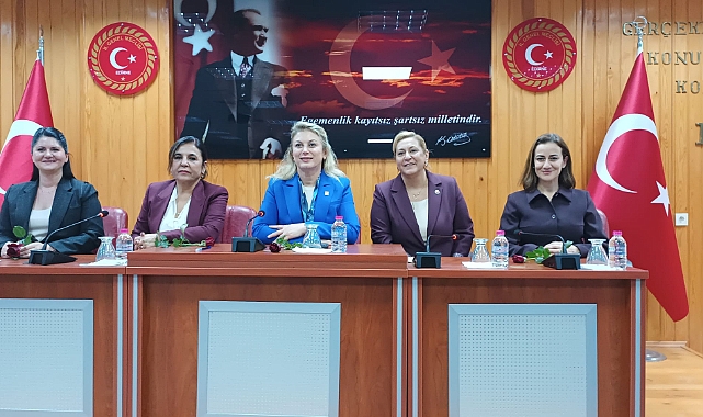CHP'li Kadın Heyetinden Edirne İl Genel Meclisi'ne Anlamlı Ziyaret