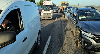 Edirne'de 10 aracın karıştığı zincirleme kaza; 5 yaralı