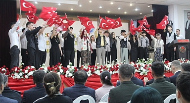 Halk Eğitim Merkezi'nde Anlamlı Kutlama Programı