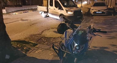 Kamyonete çarpan motosikletin sürücüsü yaralandı