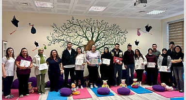 Kırklareli Eğitim ve Araştırma Hastanesi'nde Gebe Okulu Eğitimi Tamamlandı