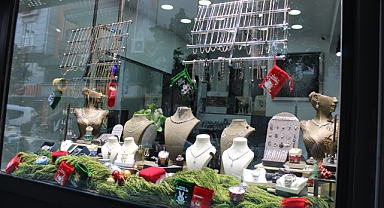 Kırklareli'nde Yeni Yıl Hazırlıkları Kuyumcu Raflarında Başladı