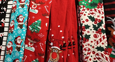 Kırklareli'nin Yeni Yıl Trendi: Yılbaşı Çorapları Yoğun İlgi Görüyor