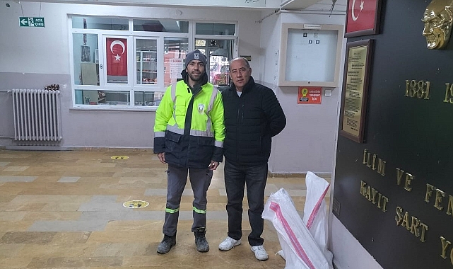 Lüleburgaz Belediyesi'nden Okul ve Kamu Kurumlarına Tuz Dağıtımı