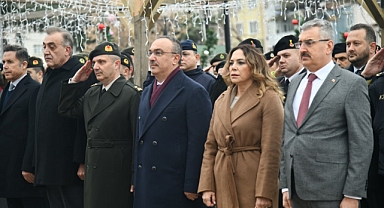 Namık Kemal’in Doğumunun 185. Yıldönümü Münasebetiyle Çelenk Sunma Töreni Düzenlendi