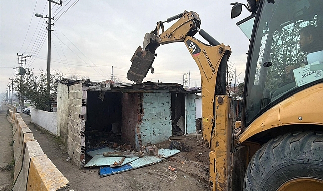 Narkotik olaylarıyla anılan 'Kore Mahallesi'nde 70 metruk bina yıkıldı