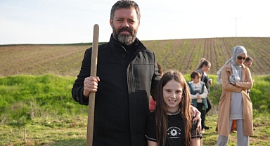 Öğretmenler Ormanı`nda Fidanlar Toprakla Buluştu