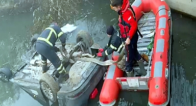 Sisli havada otomobil dereye uçtu; 18 yaşındaki İsa öldü
