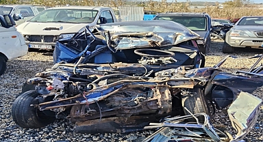 Tekirdağ'da 3 aracın karıştığı kazada 2 kardeş öldü